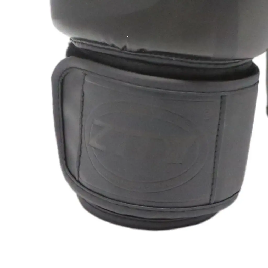 Boxing Gloves MMA Training Thai caseing Thai Sparring Kickboxing Punching Heavy Bag for unisex adult
Boxing Gloves MMA Training Thai caseing Thai Sparring Kickboxing Punching Heavy Bag for unisex adult