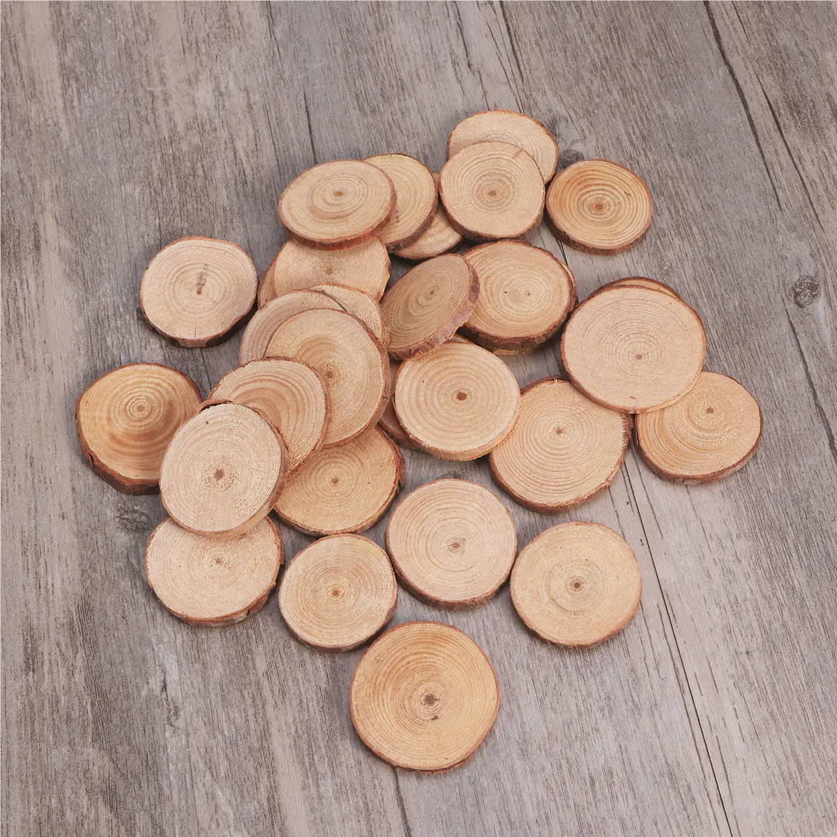 30Pcs Wood Log Slices Natural Round Discs 3.5-4.5cm Diameter Polished Both Sides Rustic DIY Wedding Decoration
30Pcs Wood Log Slices Natural Round Discs 3.5-4.5cm Diameter Polished Both Sides Rustic DIY Wedding Decoration