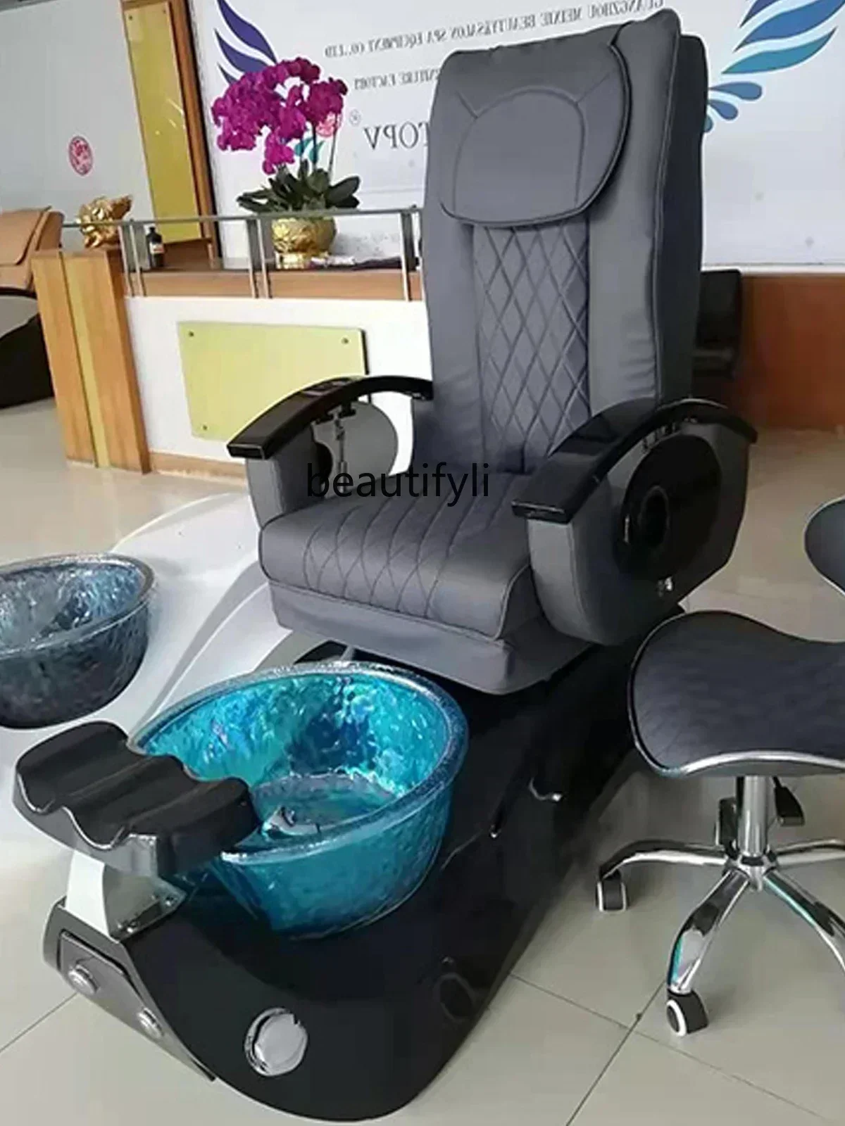 z1Nail Massage Chair Foot Bath Couch Reclinable Electric Remote Control Multifunctional Chair
z1Nail Massage Chair Foot Bath Couch Reclinable Electric Remote Control Multifunctional Chair