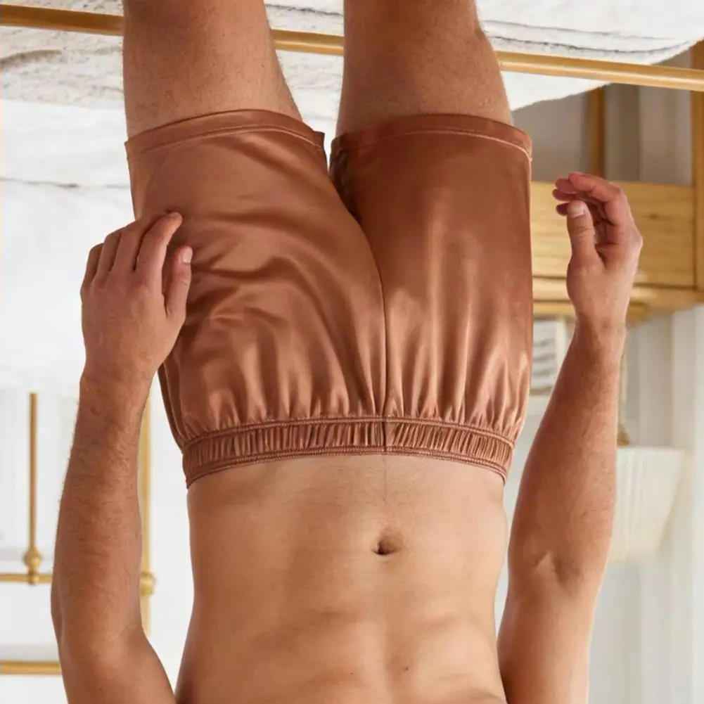 Summer Men's Underwear Light Luxury Oil Gloss Satin Ice Silk Nylon Arrow Pants Ice Silk Men's Underwear Screw Soft Boxers shorts
Summer Men's Underwear Light Luxury Oil Gloss Satin Ice Silk Nylon Arrow Pants Ice Silk Men's Underwear Screw Soft Boxers shorts