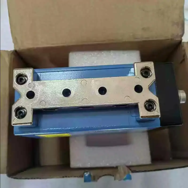 DME5000-112 Новые оригинальные аксессуары для датчиков
DME5000-112 Новые оригинальные аксессуары для датчиков