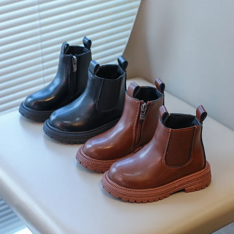 Kids Chelsea Boots Classic for Boys Girls Toddlers Children Fashion Rubber Boots Ankle High with Zipper Non-slip Autumn Winter
Kids Chelsea Boots Classic for Boys Girls Toddlers Children Fashion Rubber Boots Ankle High with Zipper Non-slip Autumn Winter