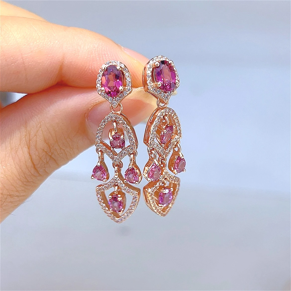 GXGlint 925 Sterling Silver Pomegranate Gems Earrings Luxury Red Drop Earrings 3*4mm Gemstone Banquet Earrings for Women
GXGlint 925 Sterling Silver Pomegranate Gems Earrings Luxury Red Drop Earrings 3*4mm Gemstone Banquet Earrings for Women