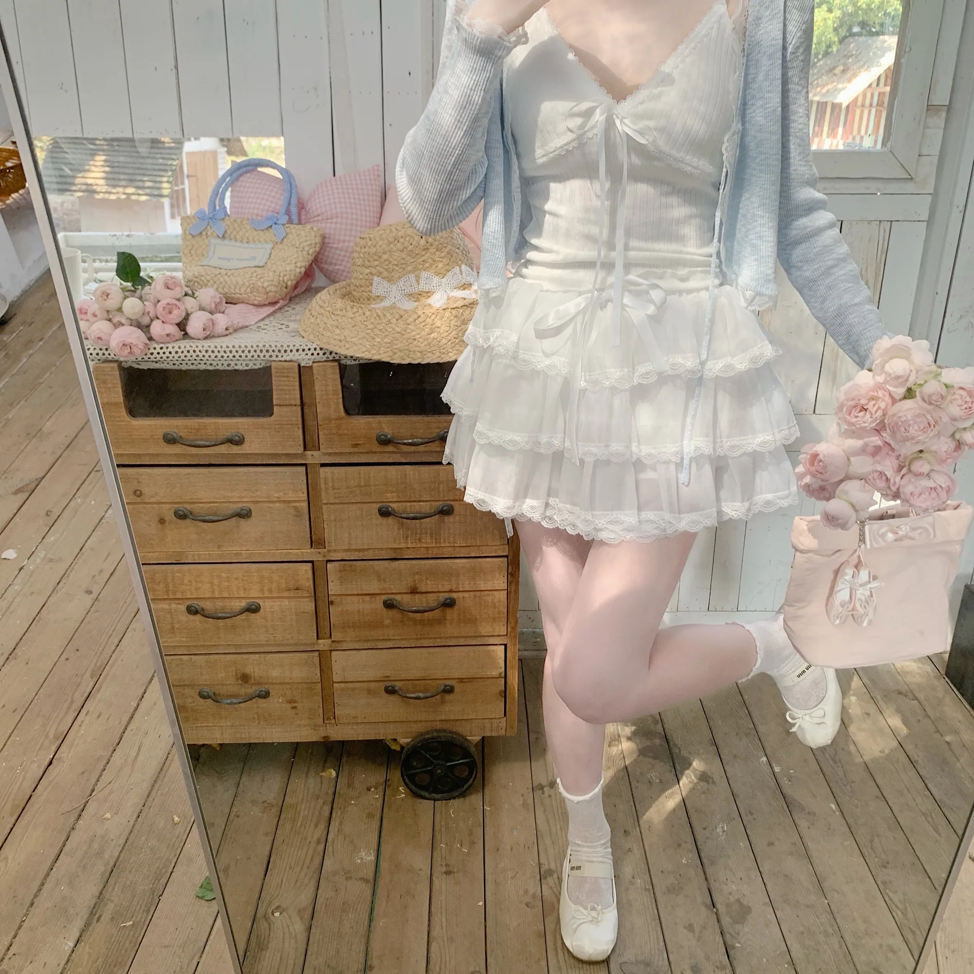 Новая многослойная пышная юбка-пачка YN Gentle Fairy Tale из сетки, короткая юбка А-силуэта, сказочное платье для молодых девушек
Новая многослойная пышная юбка-пачка YN Gentle Fairy Tale из сетки, короткая юбка А-силуэта, сказочное платье для молодых девушек