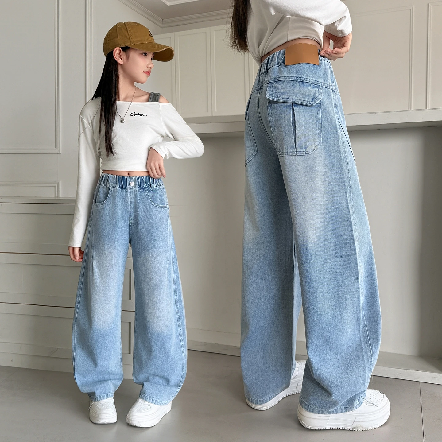New Girls Jeans Pocket with lid Letter Spring Kids Loose Fashion Casual Trousers Children Elastic Waist Straight Denim Pants
New Girls Jeans Pocket with lid Letter Spring Kids Loose Fashion Casual Trousers Children Elastic Waist Straight Denim Pants