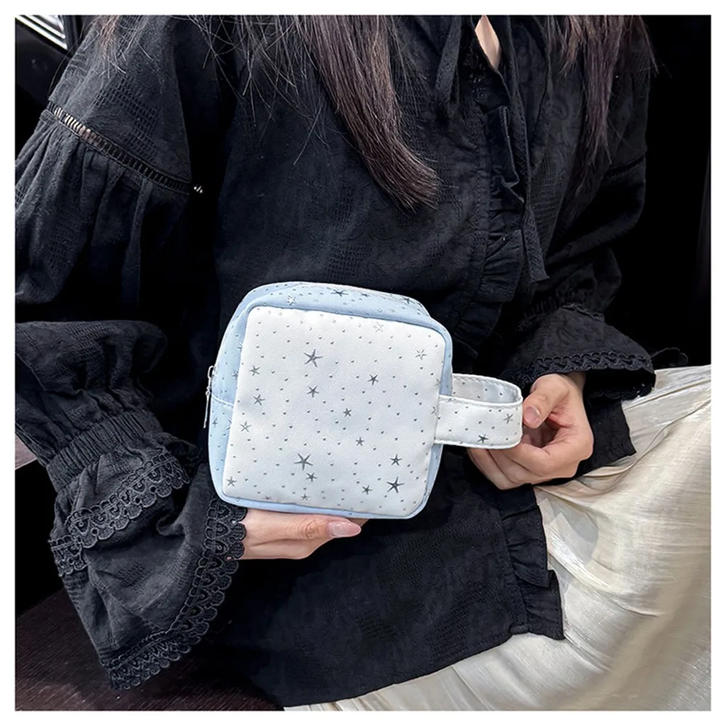 Portable Star Cosmetic Bag Waterproof Nylon Handbag Sanitary Towel Organizer Simple Inner Pocket Travel Toiletry Bag for Women
Portable Star Cosmetic Bag Waterproof Nylon Handbag Sanitary Towel Organizer Simple Inner Pocket Travel Toiletry Bag for Women