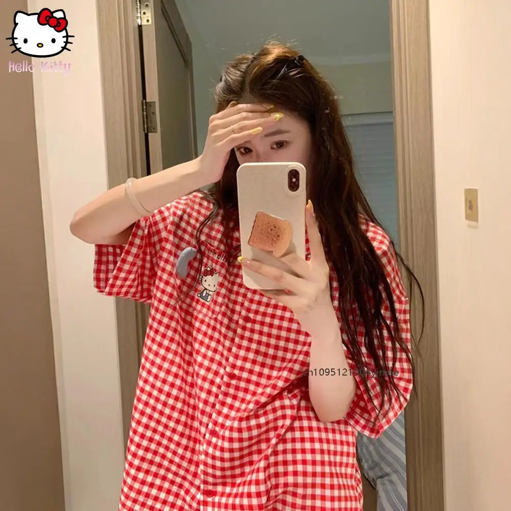 Sanrio Hello Kitty, женские хлопковые пижамы, комплект домашней одежды, комплект с героями мультфильмов, летние брюки с принтом, опорные брюки, юбка, красная сетка, повседневная студенческая одежда
Sanrio Hello Kitty, женские хлопковые пижамы, комплект домашней одежды, комплект с героями мультфильмов, летние брюки с принтом, опорные брюки, юбка, красная сетка, повседневная студенческая одежда