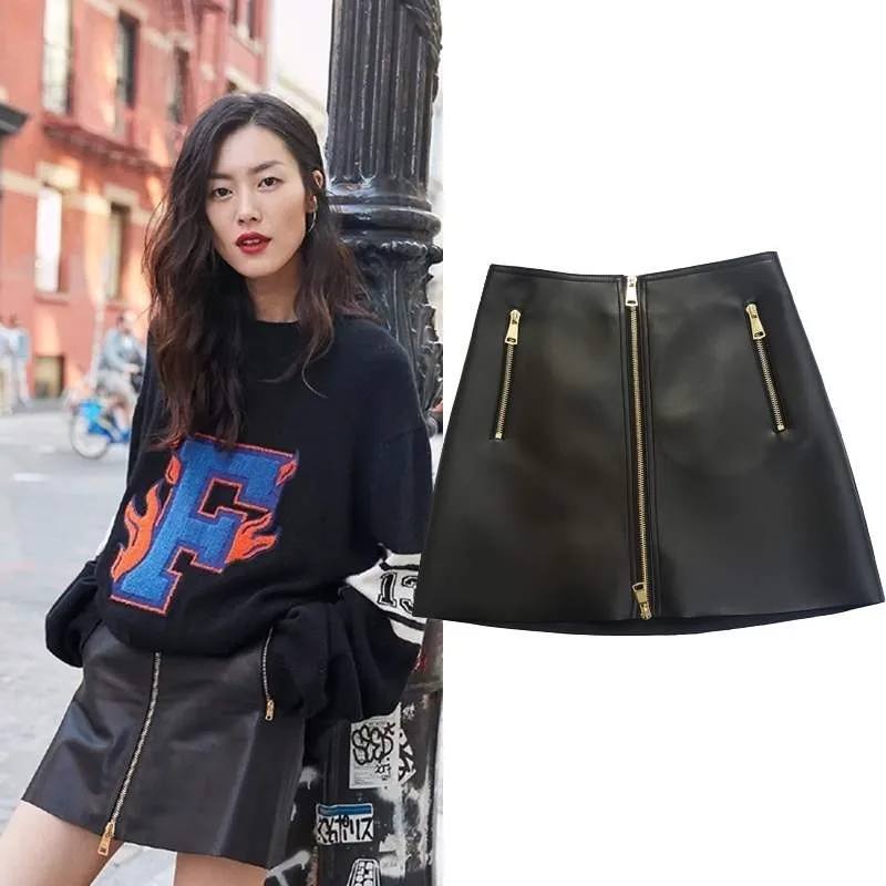 2022 new Skirt high waist pu leather short skirt a-line bag hip zipper one piece skirt DQ1395
2022 new Skirt high waist pu leather short skirt a-line bag hip zipper one piece skirt DQ1395