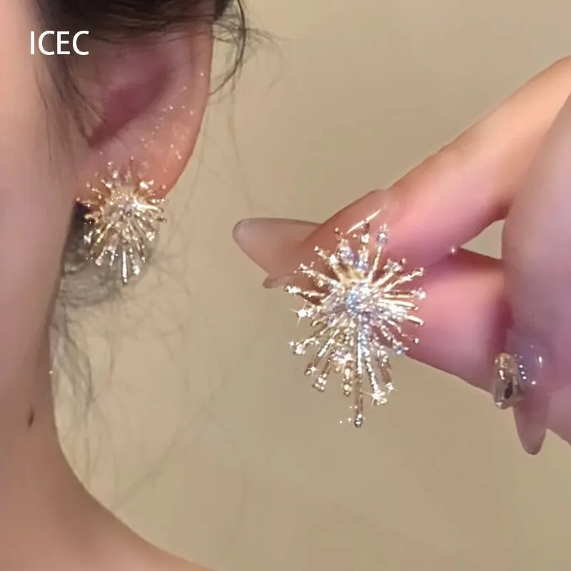 New flower Zircon Earrings and Earstuds for Women's Fashion, Light Luxury, Personalized and High end Earrings 
New flower Zircon Earrings and Earstuds for Women's Fashion, Light Luxury, Personalized and High end Earrings