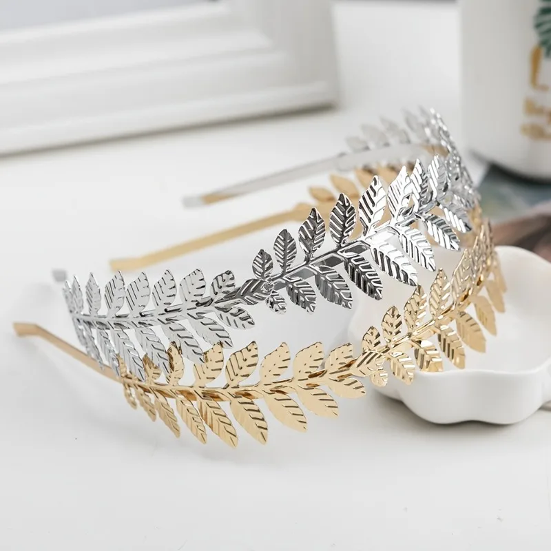 1 piece temperament alloy leaf headband women's fashion design sense European and American popular headband hair accessories, fashionable women's hair accessories, suitable for daily wedding banquets, bridal hair accessories/crowns
1 piece temperament alloy leaf headband women's fashion design sense European and American popular headband hair accessories, fashionable women's hair accessories, suitable for daily wedding banquets, bridal hair accessories/crowns