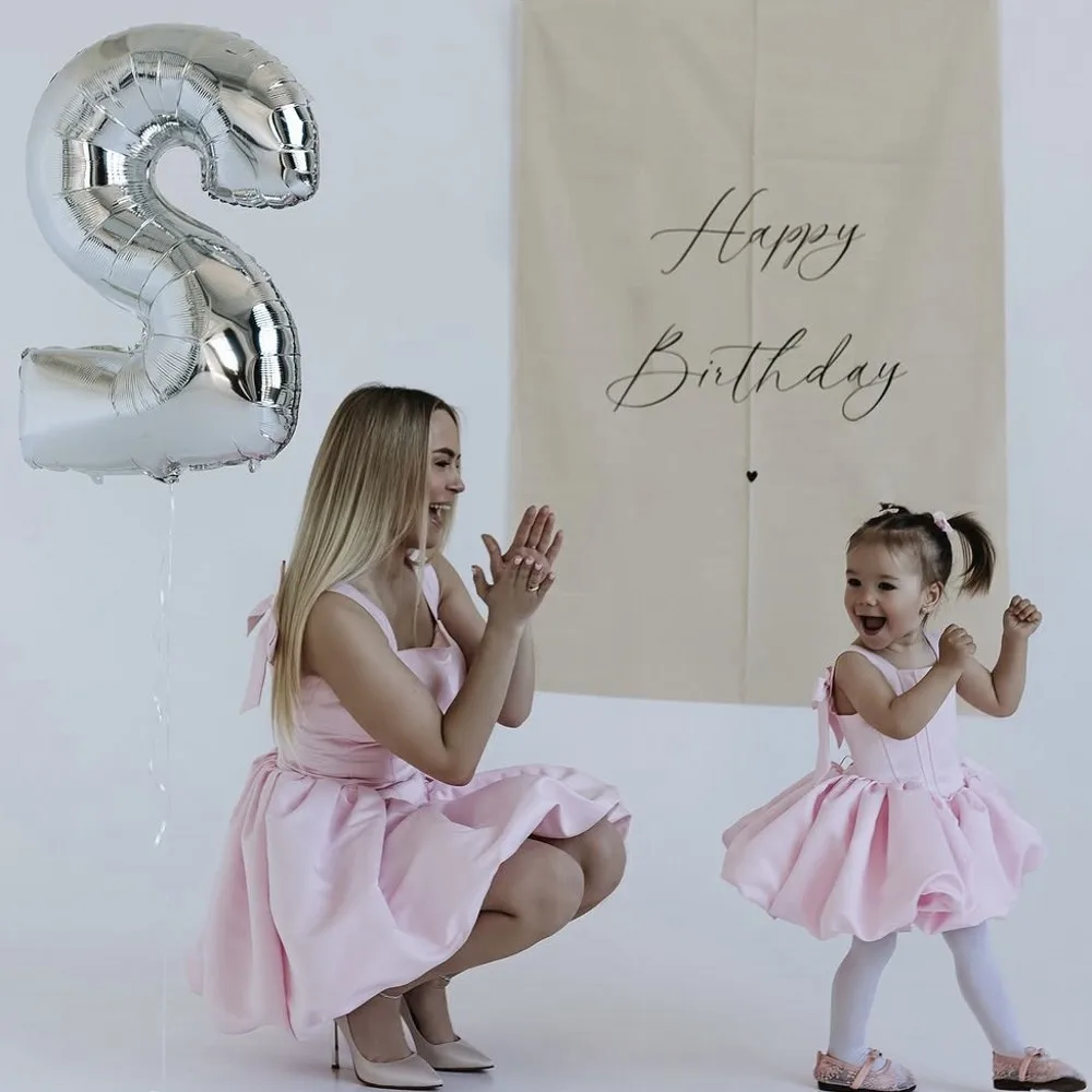 Pink Mother and Daughter Birthday Dress Sets Short Satin Family Look Flower Girl Dress Short Mommy and Me Wedding Party Dress
Pink Mother and Daughter Birthday Dress Sets Short Satin Family Look Flower Girl Dress Short Mommy and Me Wedding Party Dress