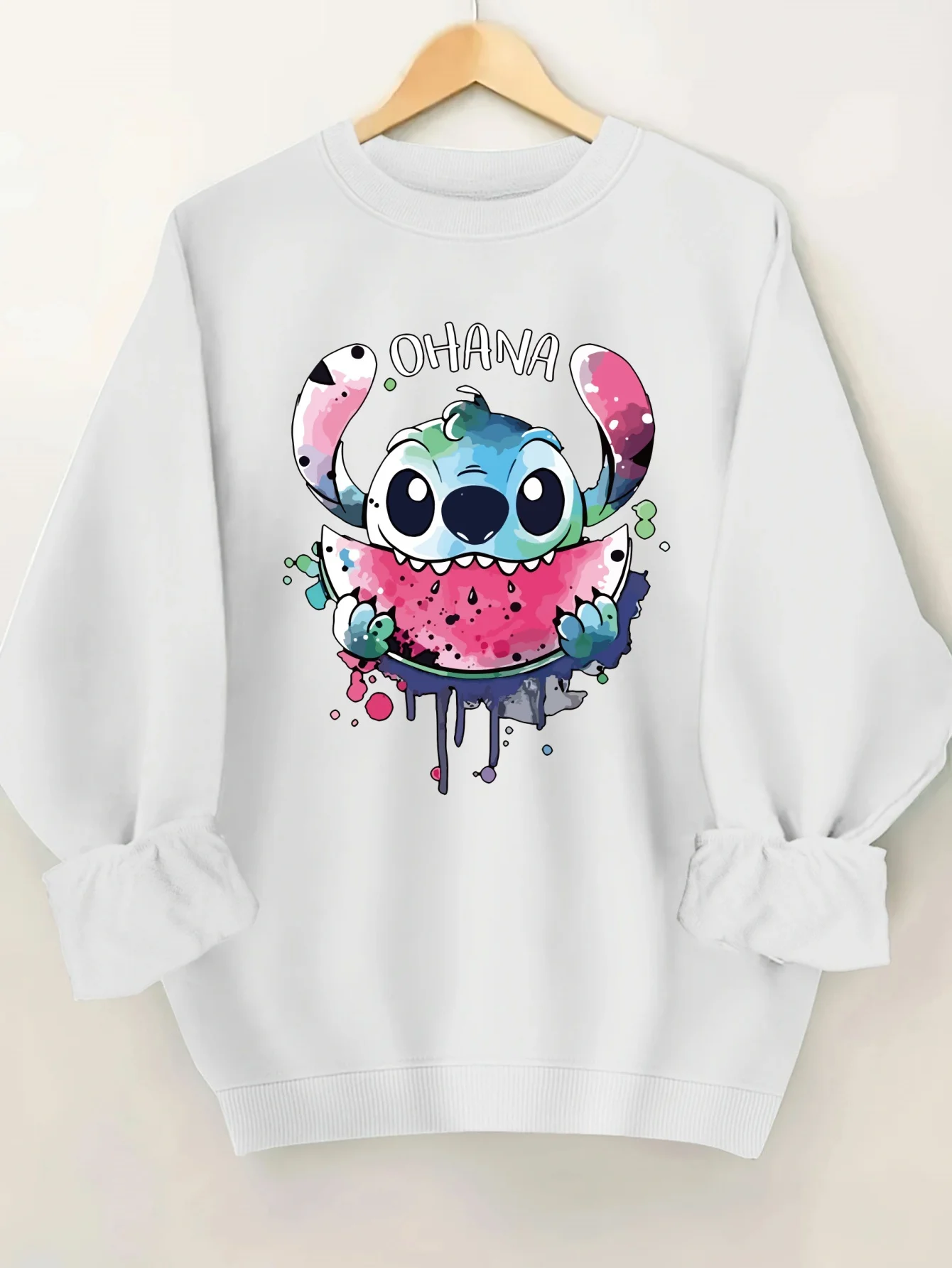 Женская толстовка больших размеров с круглым вырезом и принтом Disney Stitch Melon-Eating Print
Женская толстовка больших размеров с круглым вырезом и принтом Disney Stitch Melon-Eating Print