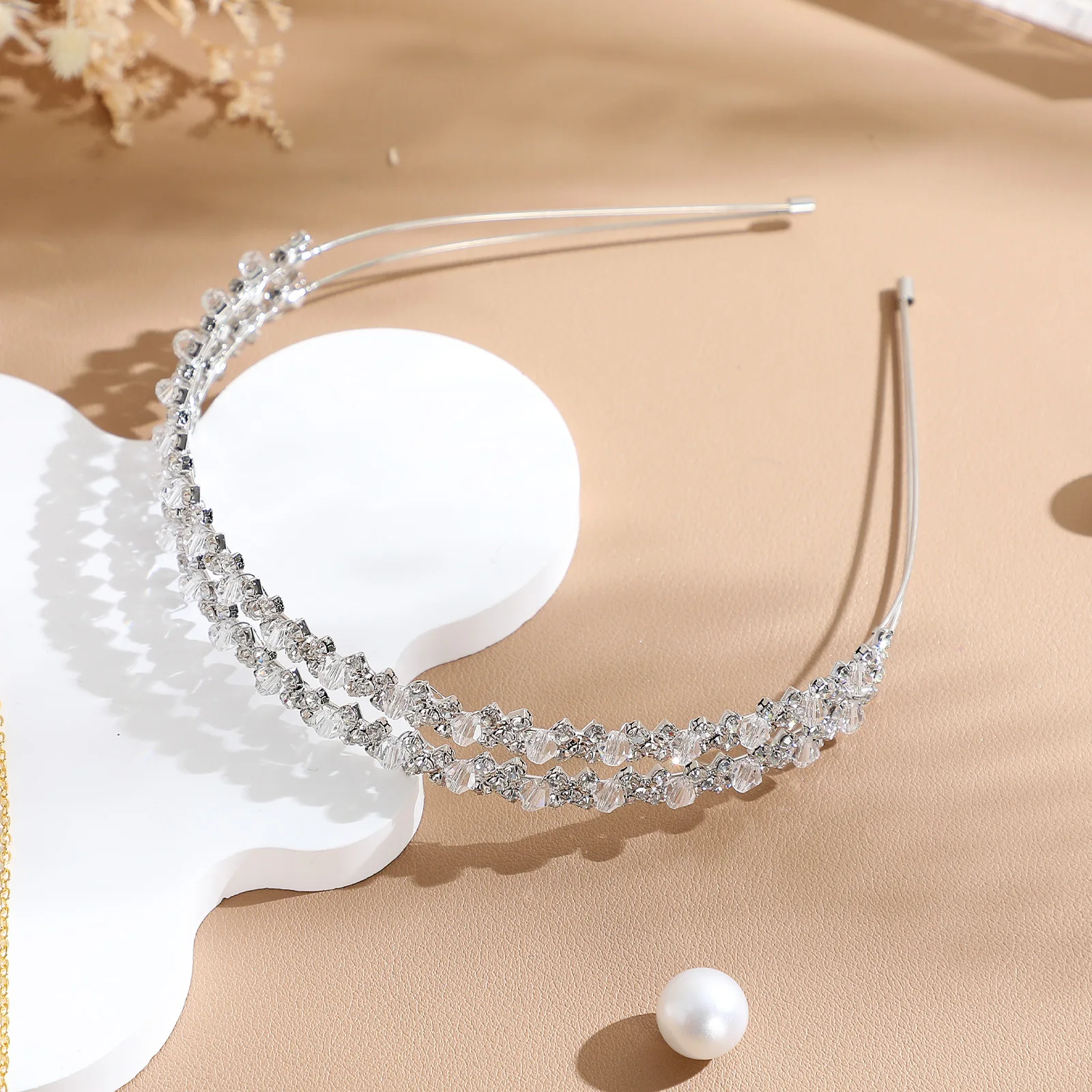 Свадебная повязка для волос, женская повязка на голову, свадебные аксессуары, блестящий обруч со стразами и кристаллами, формальный элегантный искусственный драгоценный камень для выпускного вечера
Свадебная повязка для волос, женская повязка на голову, свадебные аксессуары, блестящий обруч со стразами и кристаллами, формальный элегантный искусственный драгоценный камень для выпускного вечера