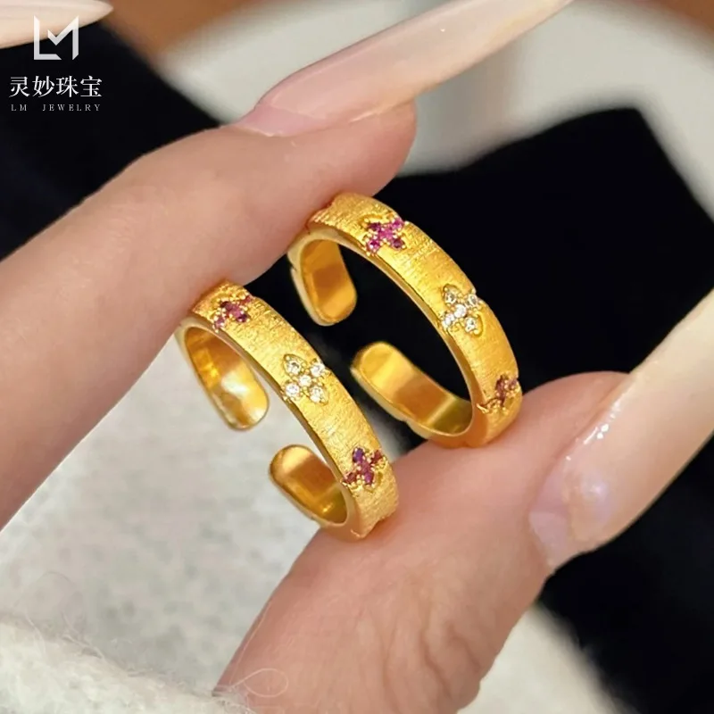 9999 24 К настоящее золото в горошек с матовым бриллиантом, розово-красный, белый бриллиант, открытое кольцо с четырьмя листами клевера, универсальный темпераментный подарок
9999 24 К настоящее золото в горошек с матовым бриллиантом, розово-красный, белый бриллиант, открытое кольцо с четырьмя листами клевера, универсальный темпераментный подарок