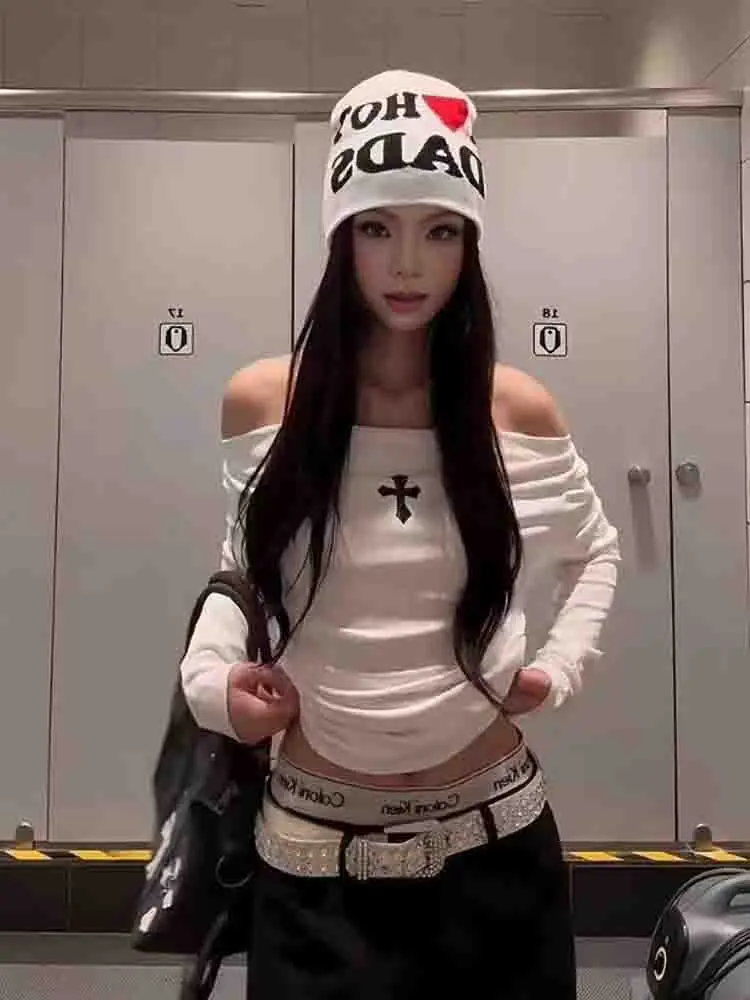 Spicy One Shoulder Cross Print T-shirt Long Sleeved Slim Fit Autumn Top Trendy American Style Subculture Early Slimming Top
Spicy One Shoulder Cross Print T-shirt Long Sleeved Slim Fit Autumn Top Trendy American Style Subculture Early Slimming Top