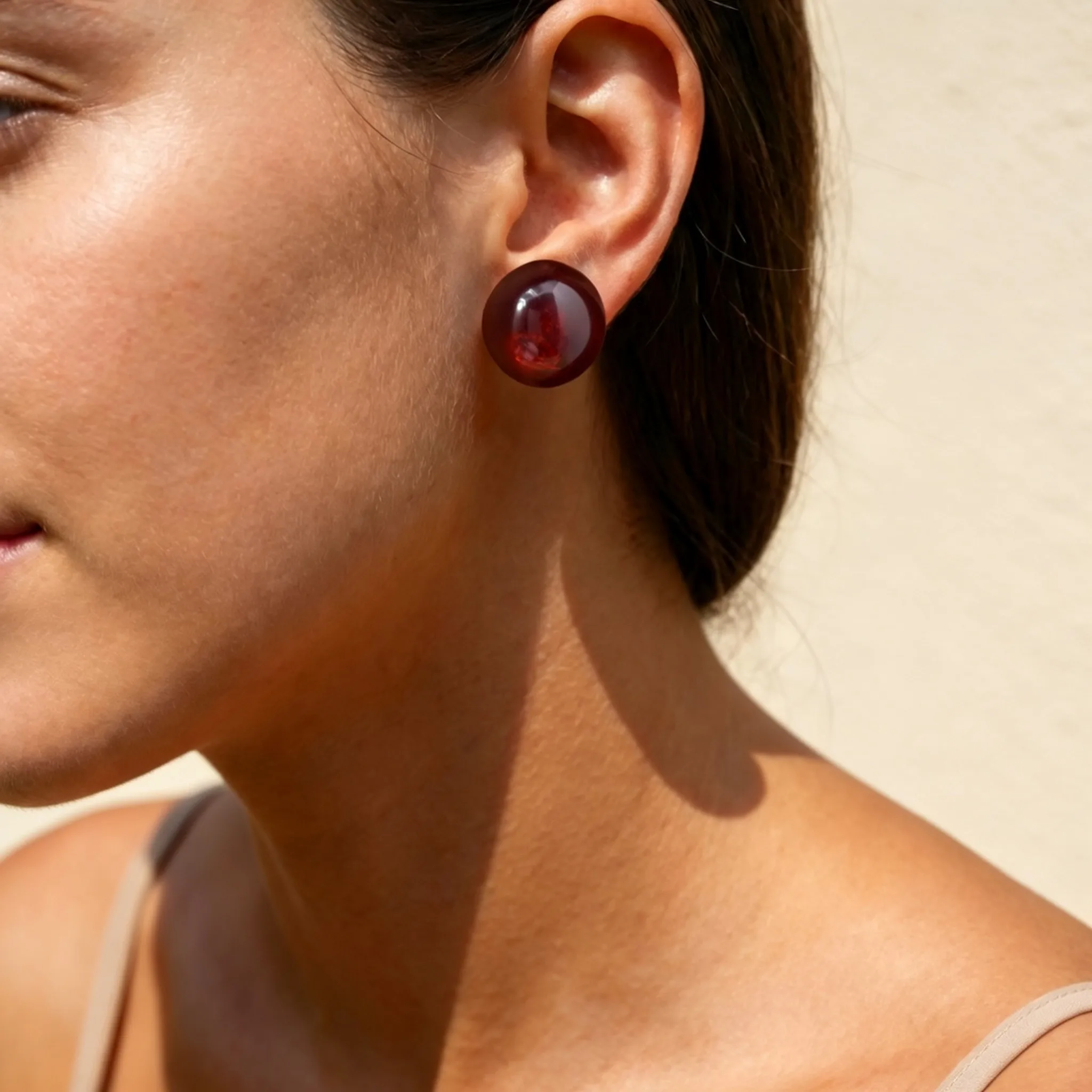Vonx Sweet Cute Cherry Pendant Earrings for Women Red Bean Ball Stud Earrings Daily Jewelry French Romantic Gifts
Vonx Sweet Cute Cherry Pendant Earrings for Women Red Bean Ball Stud Earrings Daily Jewelry French Romantic Gifts