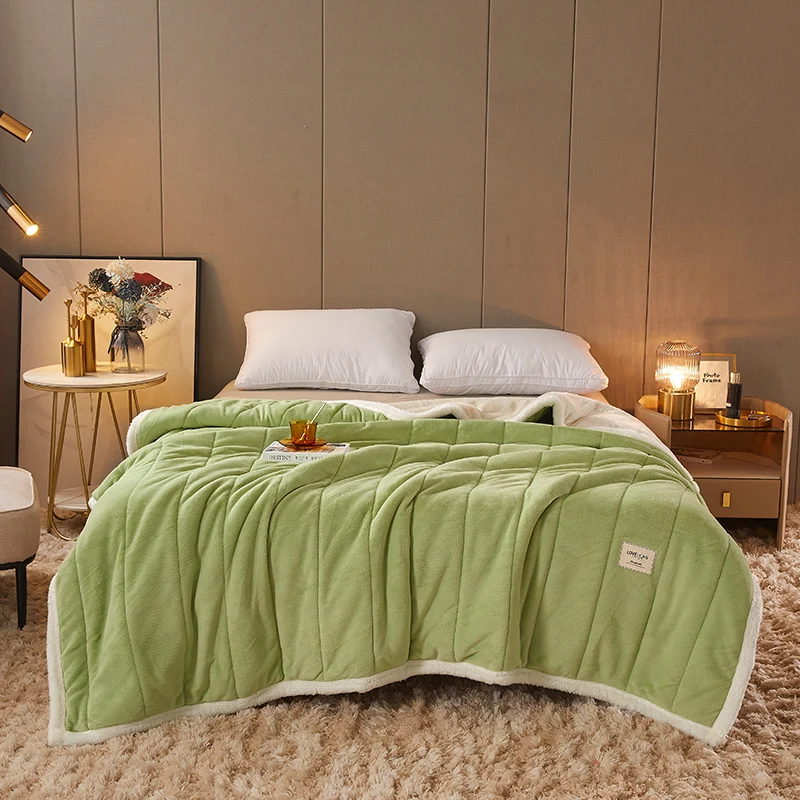 Coral Fleece Autumn Winter Warm Blankets for Bed 3 Layers Thicken Flannel Blanket Quilt Soft Comfortable Warmth Quilts Washable
Coral Fleece Autumn Winter Warm Blankets for Bed 3 Layers Thicken Flannel Blanket Quilt Soft Comfortable Warmth Quilts Washable