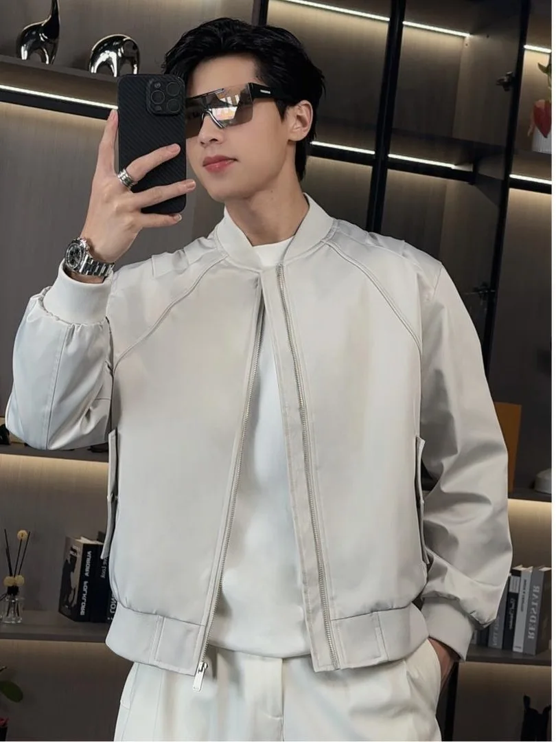 Повседневная мужская бейсбольная куртка в стиле пэчворк Pilot Sle Faionable в Корейском стиле, простой полиэстер, весенне-осенняя верхняя одежда на молнии
Повседневная мужская бейсбольная куртка в стиле пэчворк Pilot Sle Faionable в Корейском стиле, простой полиэстер, весенне-осенняя верхняя одежда на молнии