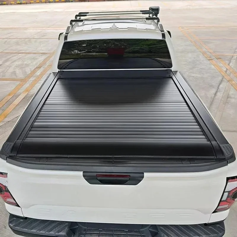 High Quality Waterproof Aluminum Retractable Roller Shutter Tonneau Cover For 5.5ft Pickup Truck Bed
High Quality Waterproof Aluminum Retractable Roller Shutter Tonneau Cover For 5.5ft Pickup Truck Bed