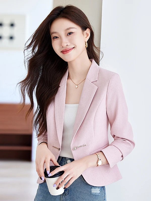Pink Suit Jacket Women's Commute Style Short Version Fashionable Commute Wind Polyester Material Long Sleeve Button Detail
Pink Suit Jacket Women's Commute Style Short Version Fashionable Commute Wind Polyester Material Long Sleeve Button Detail