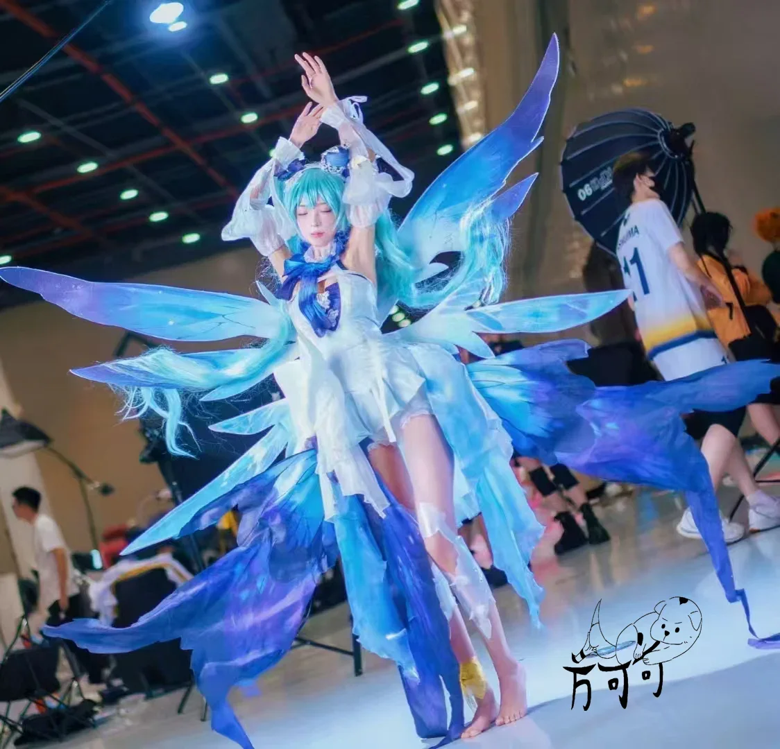 Six Winged with Large Wings Cosplay Props Blue Dreamy Angel Wings Carnival Stage Performance Show
Six Winged with Large Wings Cosplay Props Blue Dreamy Angel Wings Carnival Stage Performance Show
