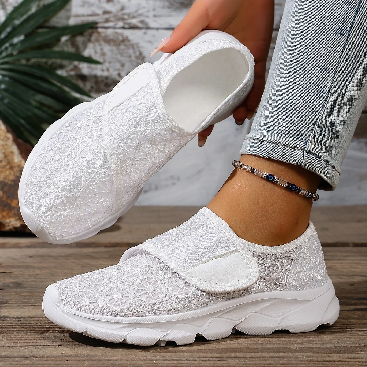 Summer Casual Orthopedics Wide Feet Swollen Shoes Thumb Eversion Adjusting Soft Comfortable Diabetic Shoe Walking Shoes
Summer Casual Orthopedics Wide Feet Swollen Shoes Thumb Eversion Adjusting Soft Comfortable Diabetic Shoe Walking Shoes