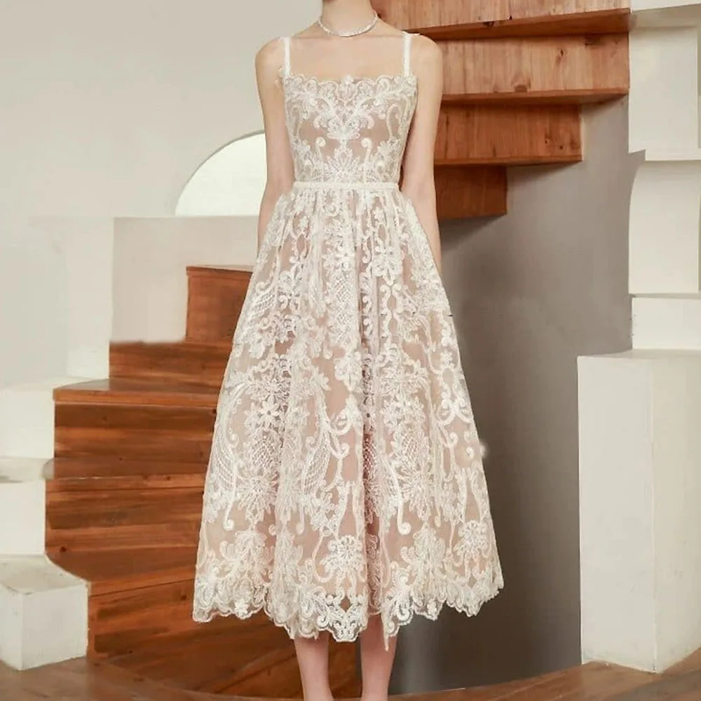 Бутик оптом 2025 весенний светлый роскошный элегантный пояс с вышивкой элегантная женская одежда средней длины-GZXX1281
Бутик оптом 2025 весенний светлый роскошный элегантный пояс с вышивкой элегантная женская одежда средней длины-GZXX1281