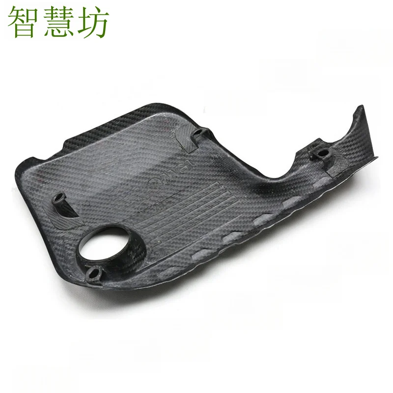 Suitable for BMW M2 M3 M4 F87 F80 F82 Dry Carbon Fiber Engine Cover and Radiator Cover
Suitable for BMW M2 M3 M4 F87 F80 F82 Dry Carbon Fiber Engine Cover and Radiator Cover