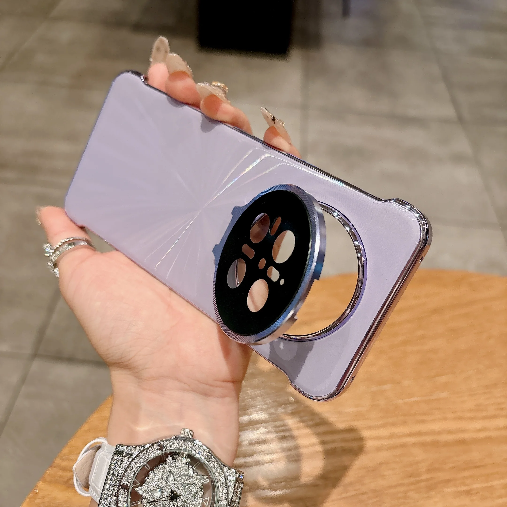 Luxury Laser Frameless CD Pattern Hard Phone Case For Huawei Mate 70 Pro, Lens Kickstand Built-in Glass Camera Protection Cover
Luxury Laser Frameless CD Pattern Hard Phone Case For Huawei Mate 70 Pro, Lens Kickstand Built-in Glass Camera Protection Cover