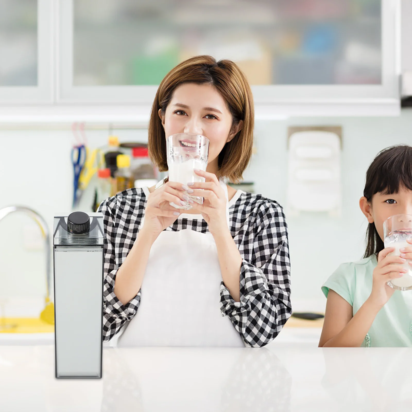 1Pcs Fine-Workmanship Transparent Plastic Milk Cup Safe Eco-Friendly Beverage Cup for Juices Milk Water Breakfast Cups
1Pcs Fine-Workmanship Transparent Plastic Milk Cup Safe Eco-Friendly Beverage Cup for Juices Milk Water Breakfast Cups