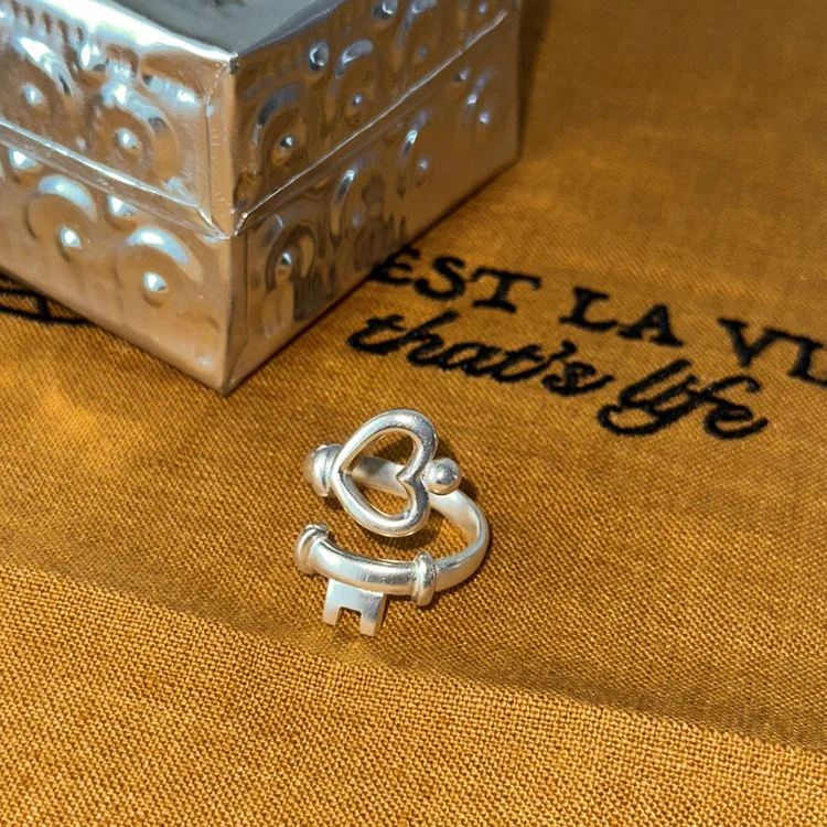 Open Heart Key Design Adjustable Silver Ring Women Vintage Simple Statement Finger Jewelry Gift
Open Heart Key Design Adjustable Silver Ring Women Vintage Simple Statement Finger Jewelry Gift