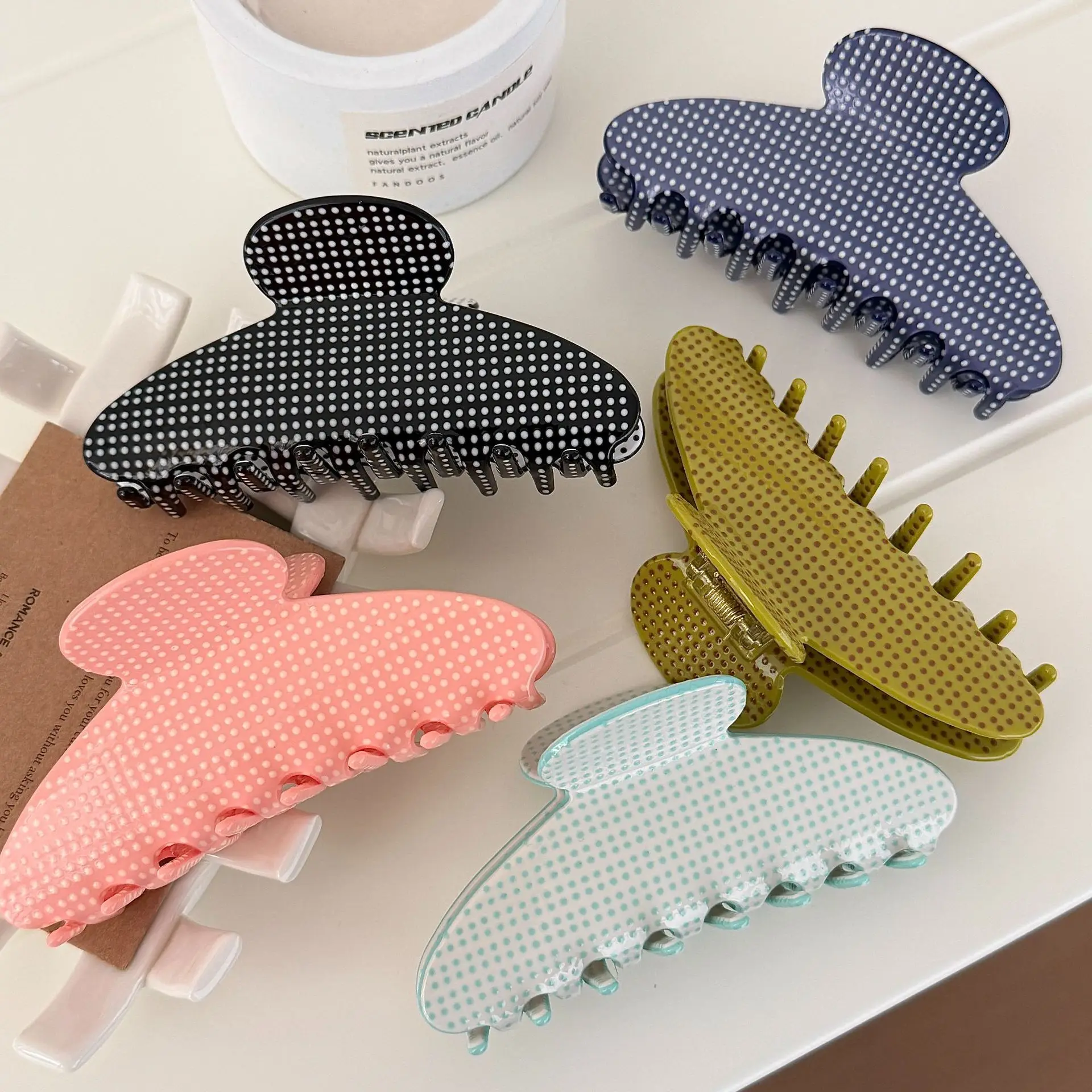 Hair Claw Clip Premium Acetate Polka Dot Korean Style Skin Flattering Strong Hold Back Hair Styling for Women Office Daily Wear
Hair Claw Clip Premium Acetate Polka Dot Korean Style Skin Flattering Strong Hold Back Hair Styling for Women Office Daily Wear