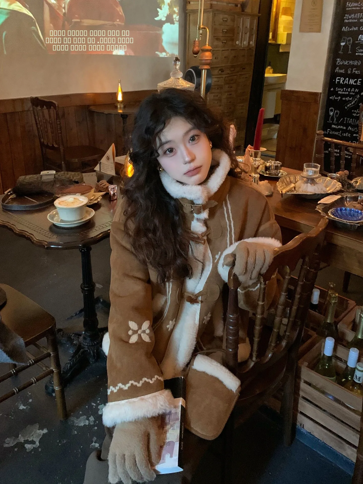 Moby Thiened Suede Jaet Women's Retro Embroidered Fur Collar Coat Long Sve Warm Straight Cut Winter Outerwear Coat
Moby Thiened Suede Jaet Women's Retro Embroidered Fur Collar Coat Long Sve Warm Straight Cut Winter Outerwear Coat