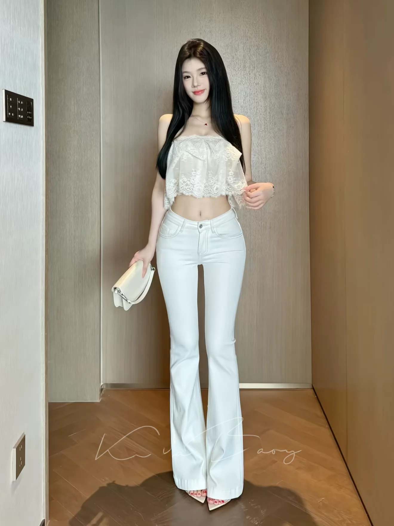 Low Waist Flared Jeans Women's High Elasticity Pure Color Basic Style Four Sided Elastic Micro Flared Long Trousers Summer
Low Waist Flared Jeans Women's High Elasticity Pure Color Basic Style Four Sided Elastic Micro Flared Long Trousers Summer
