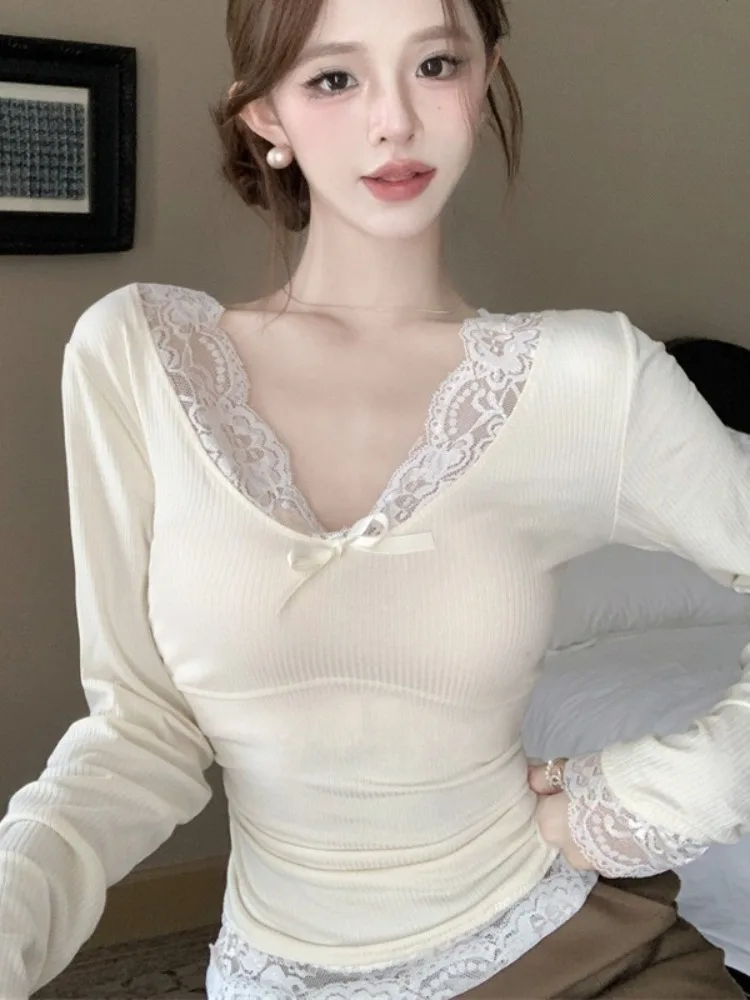 Autumn Winter Slim Fit Long Sleeve V-Neck Lace Knot Base Shirt Women Sexy Fashionable Top Inner Wear Sweet Style
Autumn Winter Slim Fit Long Sleeve V-Neck Lace Knot Base Shirt Women Sexy Fashionable Top Inner Wear Sweet Style