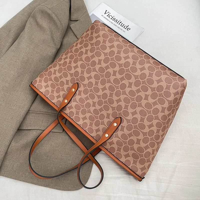 Premium Leather Shoulder Bag For Ladies Luxury Brand Crossbody Handbag Women's Elegant Tote Designer Vintage Purse
Premium Leather Shoulder Bag For Ladies Luxury Brand Crossbody Handbag Women's Elegant Tote Designer Vintage Purse