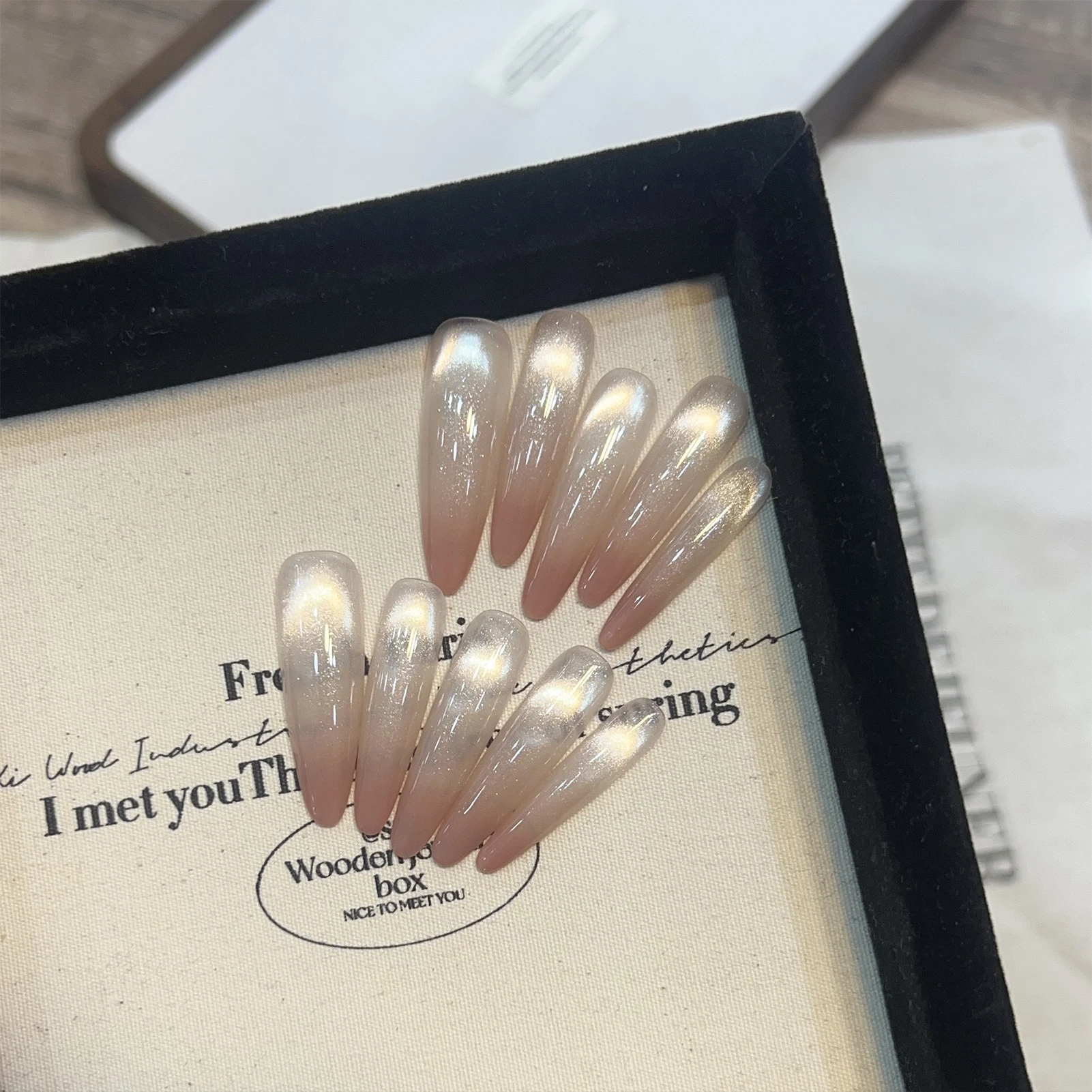 10PCS Nude Blush Cat Eye Fake Nails Handmade DIY Resin Press on Nails for Women Manicure Salon DIY Party Wedding
10PCS Nude Blush Cat Eye Fake Nails Handmade DIY Resin Press on Nails for Women Manicure Salon DIY Party Wedding