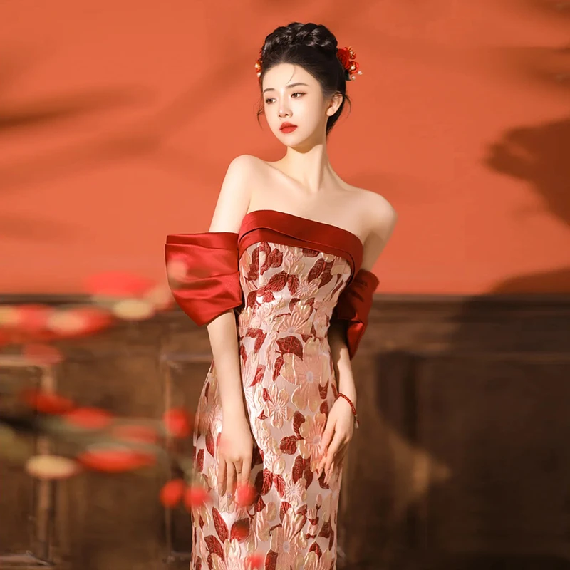Красное китайское свадебное платье с шлейфом для свадьбы и помолвки, вечернее платье с коротким рукавом и юбкой-русалкой
Красное китайское свадебное платье с шлейфом для свадьбы и помолвки, вечернее платье с коротким рукавом и юбкой-русалкой
