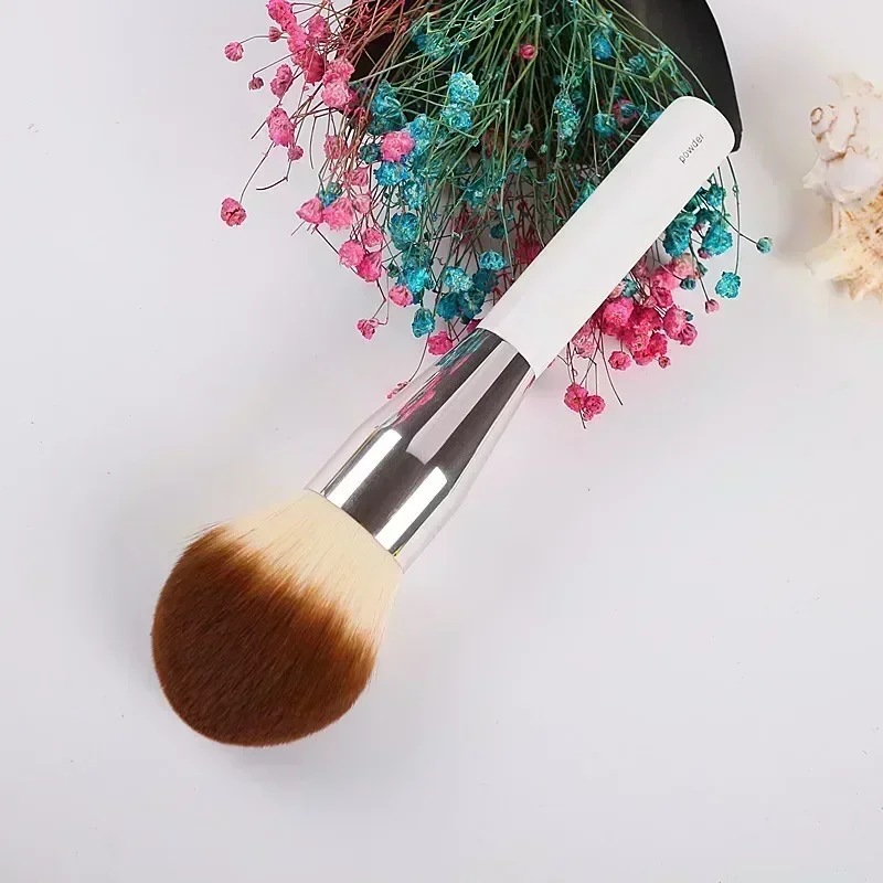 2025 Good Sale NEW White Large Loose Powder Makeup Brush Woman Face Contour Blush Cosmetic Brush Synthetic Hair Beauty Tools Maq
2025 Good Sale NEW White Large Loose Powder Makeup Brush Woman Face Contour Blush Cosmetic Brush Synthetic Hair Beauty Tools Maq