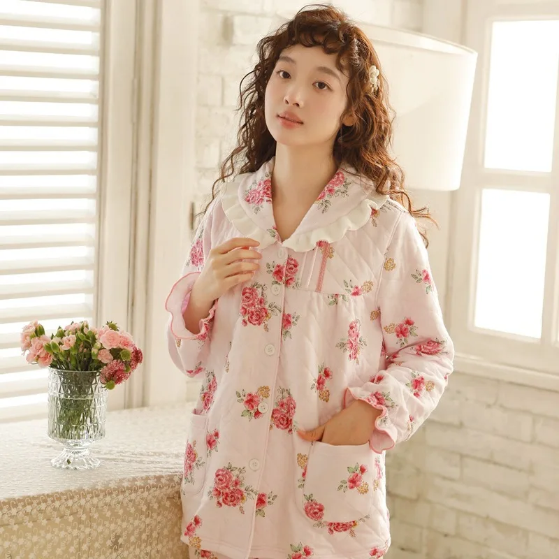 Women's Autumn Winter Cotton Pajamas Set Air Layer Lapel Cardigan with Three-Layer Padding for Warmth Sweet Homewear 2PCS
Women's Autumn Winter Cotton Pajamas Set Air Layer Lapel Cardigan with Three-Layer Padding for Warmth Sweet Homewear 2PCS