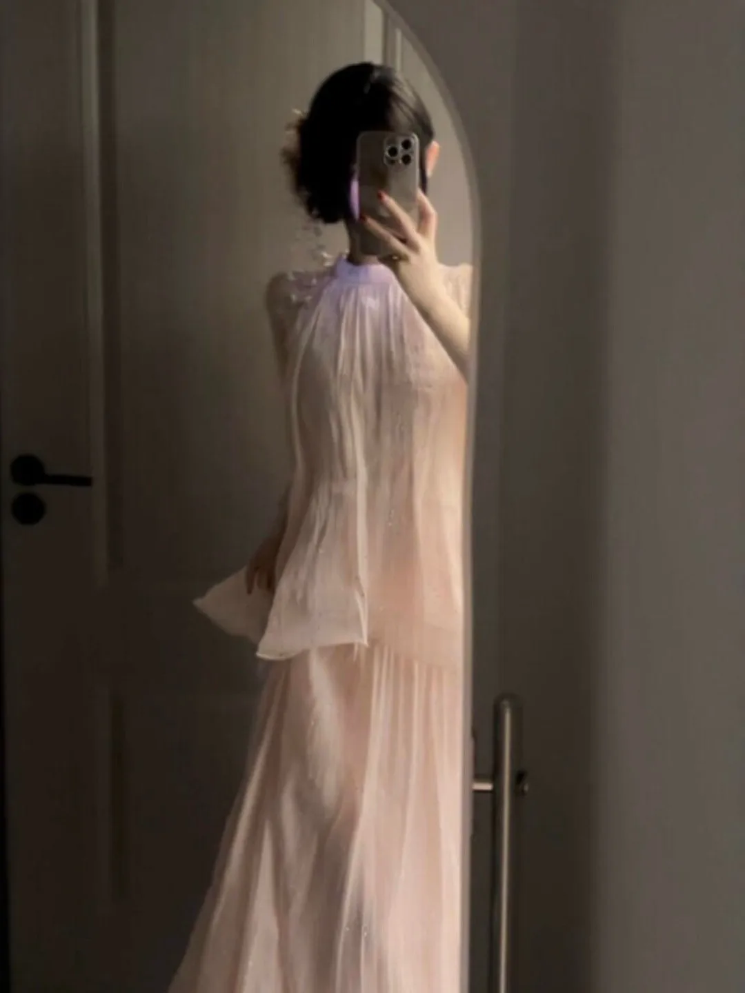 Gentle Breeze Unique Hanging Neck Top Skirt Two-Piece Set Anti-Aging Summer 2026 Cotton Blend Comfortable Fashion Set
Gentle Breeze Unique Hanging Neck Top Skirt Two-Piece Set Anti-Aging Summer 2026 Cotton Blend Comfortable Fashion Set