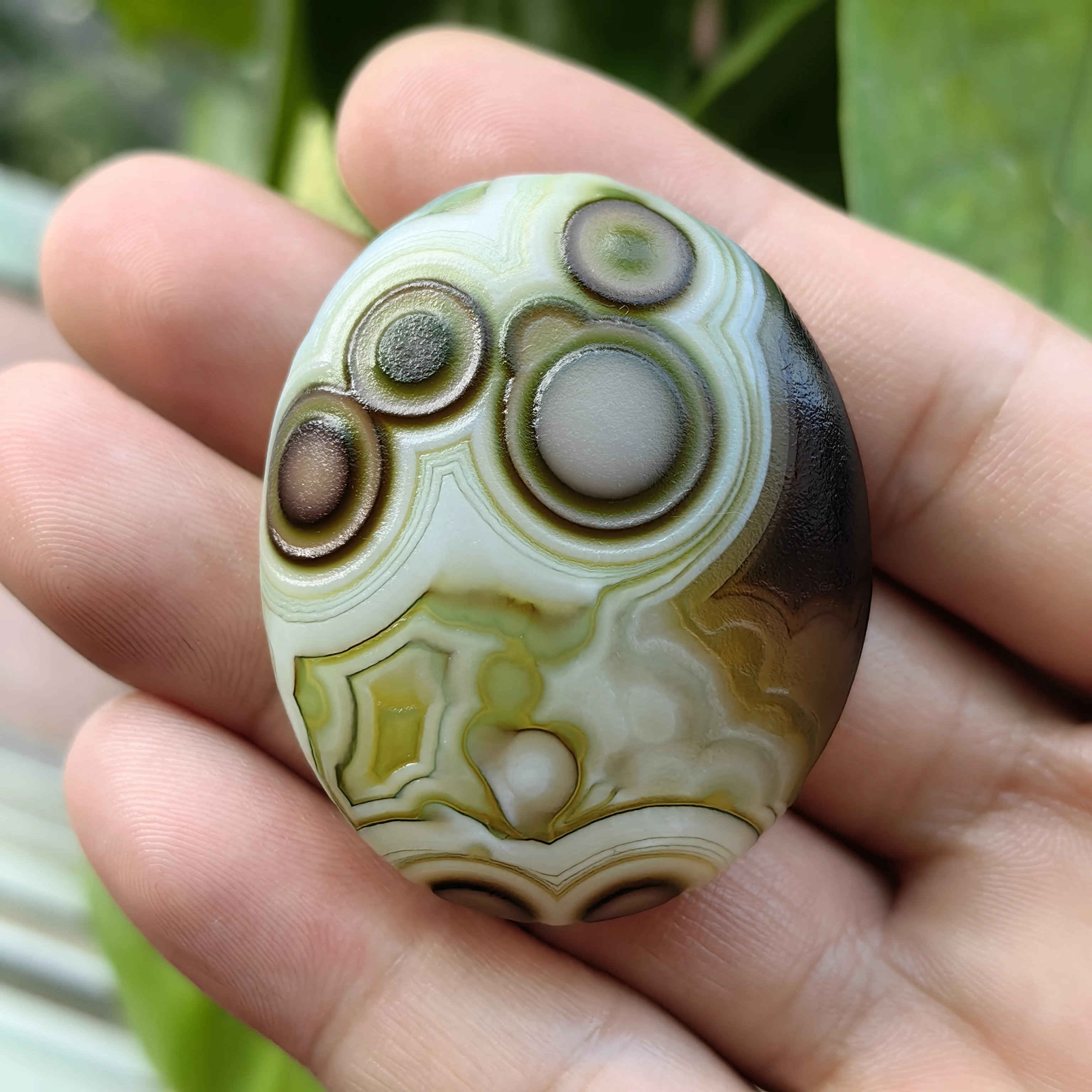 Pure Natural Divine Eye Agate Palm Stones Gift Meditation Stress Relief Against Negativity Energy Work Good Luck Attract Wealth
Pure Natural Divine Eye Agate Palm Stones Gift Meditation Stress Relief Against Negativity Energy Work Good Luck Attract Wealth