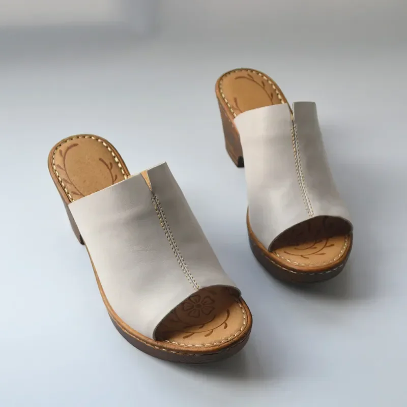Women's Slippers Cowhider Slide Black Slide Retro Nostalgic Women Sandals High Heels Leather Wedge Heel
Women's Slippers Cowhider Slide Black Slide Retro Nostalgic Women Sandals High Heels Leather Wedge Heel