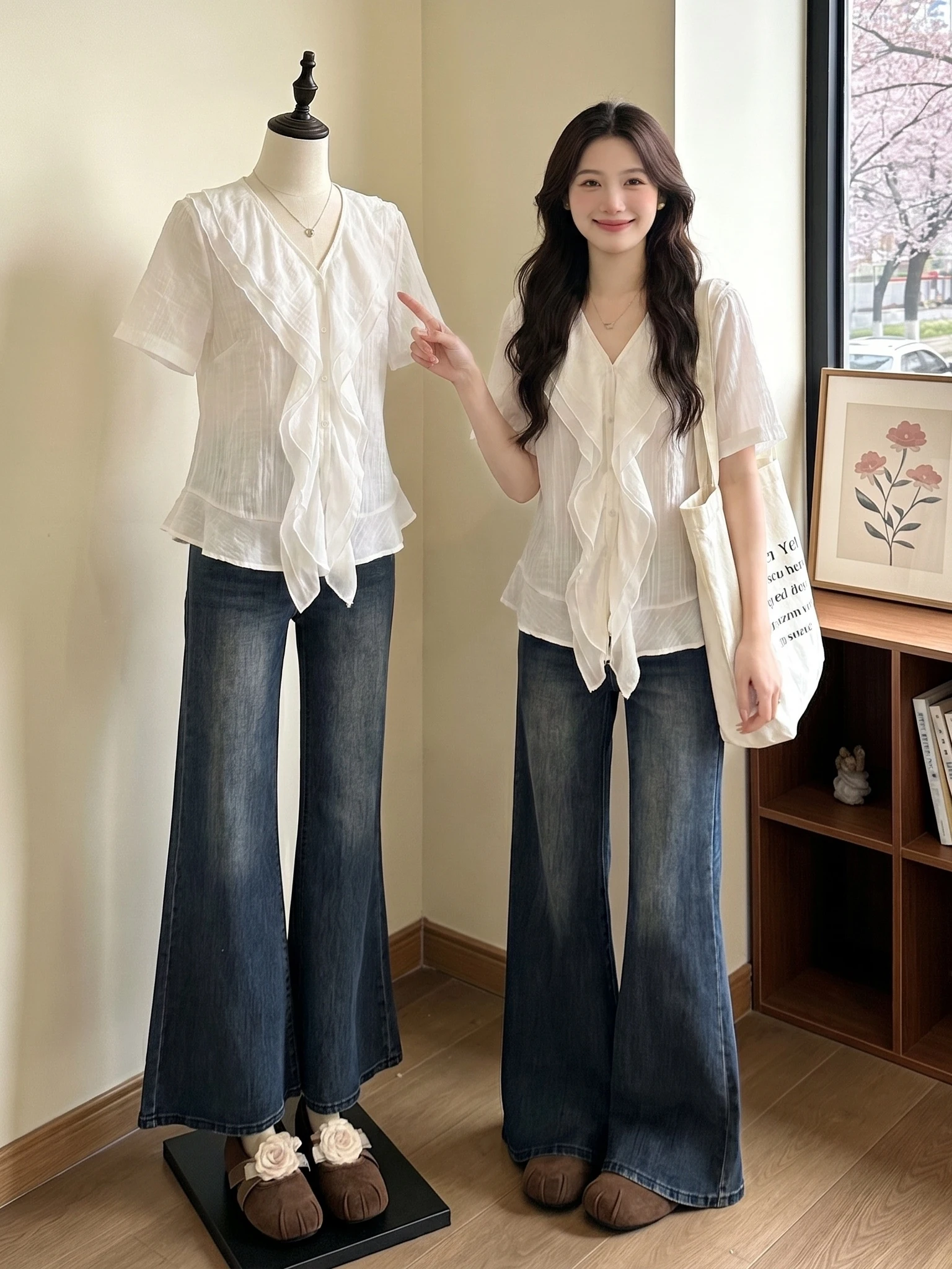 Beautiful Women's V-neck Shirt with Lace Trim Regular Sleeve Korean Style Loose Fit Summer New Arrival plus Size Shirt
Beautiful Women's V-neck Shirt with Lace Trim Regular Sleeve Korean Style Loose Fit Summer New Arrival plus Size Shirt