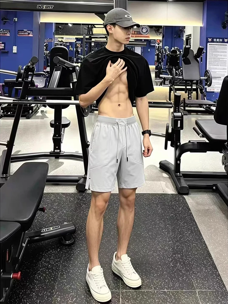 Grey Quick Dry Fitness Sports Shorts Men Summer Thin Five-Quarter Training Pants Casual Outdoor Running Fashionable Shorts
Grey Quick Dry Fitness Sports Shorts Men Summer Thin Five-Quarter Training Pants Casual Outdoor Running Fashionable Shorts