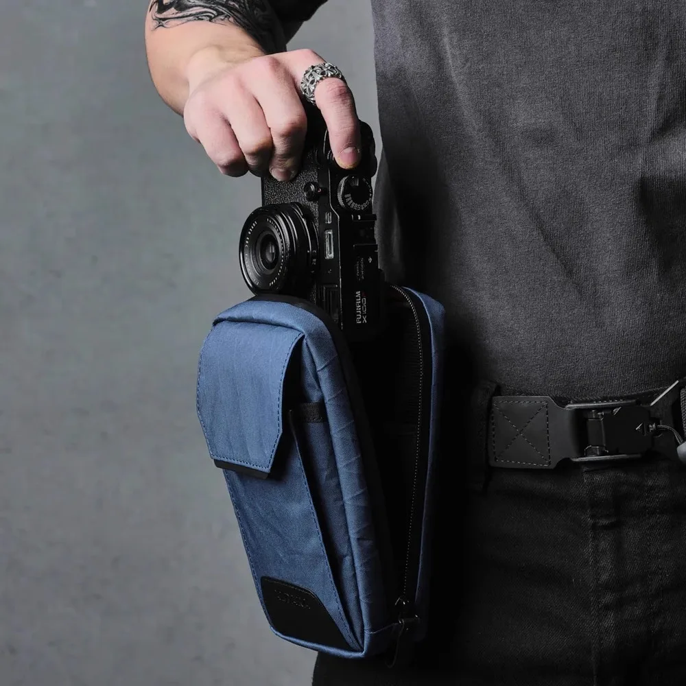 Australia ALPAKA Modular Sling RX30 Phone Bag Second Generation Soft Polyester Zipper Closure Casual Youth Chest Bag
Australia ALPAKA Modular Sling RX30 Phone Bag Second Generation Soft Polyester Zipper Closure Casual Youth Chest Bag