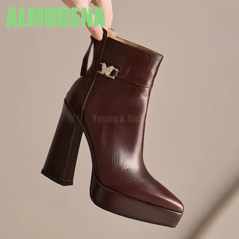 Metal Butterfly Decorative Short Boots Pointed Back Zipper Thick Sole Waterproof Platform British Style High Heels Fashion Boots
Metal Butterfly Decorative Short Boots Pointed Back Zipper Thick Sole Waterproof Platform British Style High Heels Fashion Boots