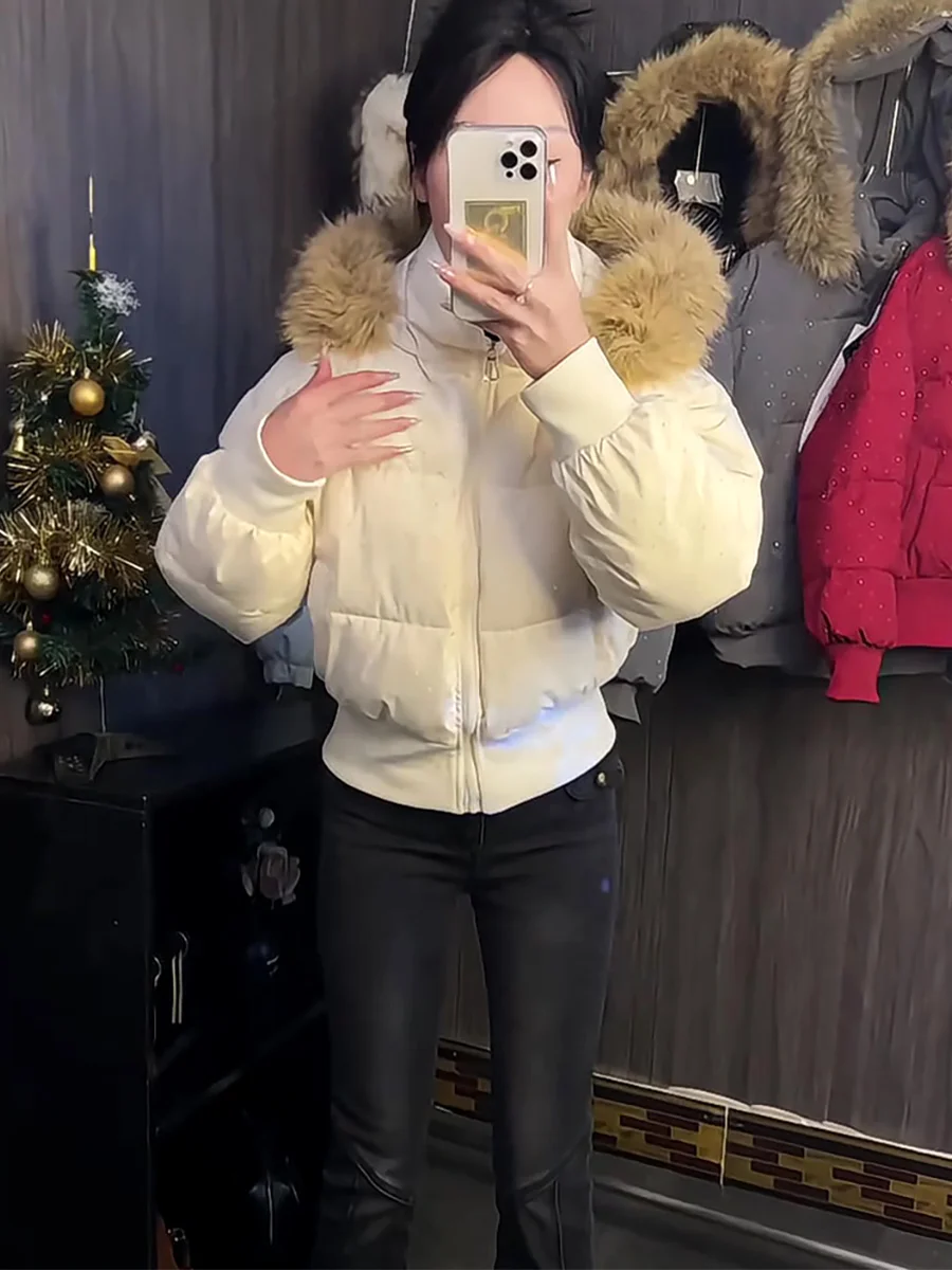 Женская утепленная куртка с капюшоном, 90% белый пух, теплая, с большим меховым воротником, зимняя, повседневная, модная
Женская утепленная куртка с капюшоном, 90% белый пух, теплая, с большим меховым воротником, зимняя, повседневная, модная