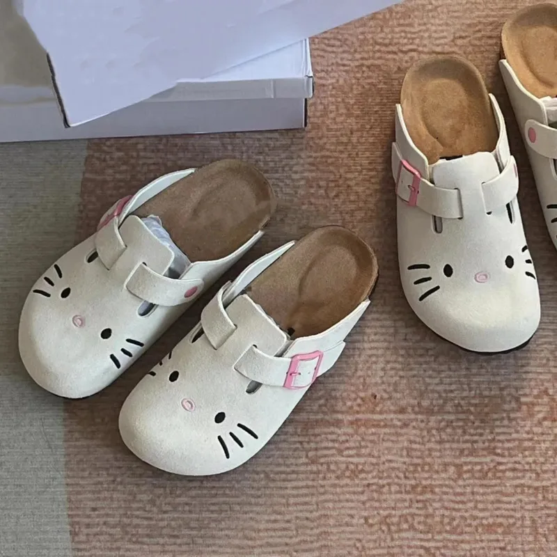Miniso милые босоножки HelloKitty уличные Нескользящие с мультяшным принтом кавайные тапочки взрослые сандалии с круглым носком в пляжном стиле для женщин
Miniso милые босоножки HelloKitty уличные Нескользящие с мультяшным принтом кавайные тапочки взрослые сандалии с круглым носком в пляжном стиле для женщин