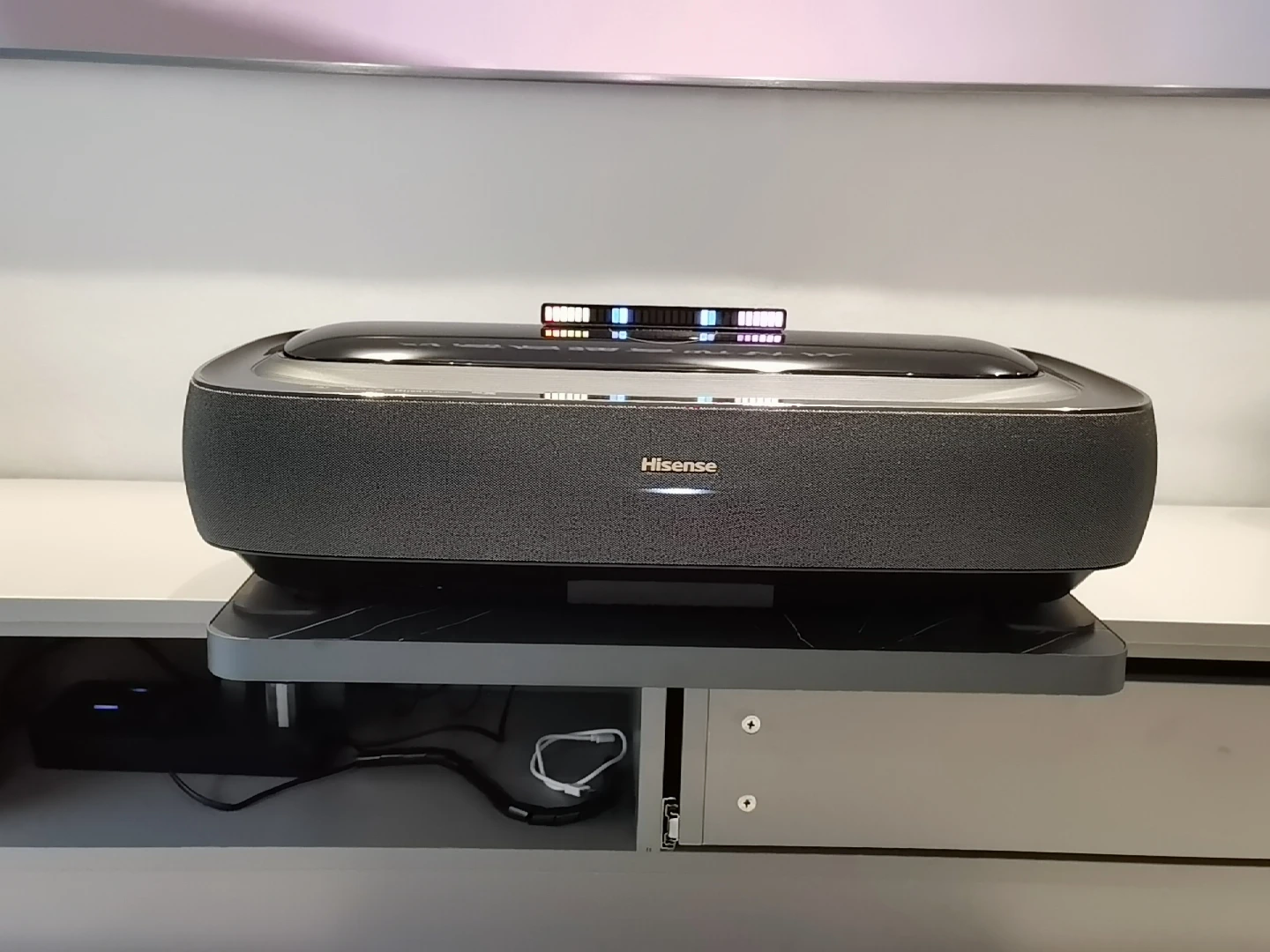 New Arrival X3/X5/X7/X9 UST Projector Stand Holder Shelf Smart Motorized Laser TV Intelligent Telescopic table
New Arrival X3/X5/X7/X9 UST Projector Stand Holder Shelf Smart Motorized Laser TV Intelligent Telescopic table